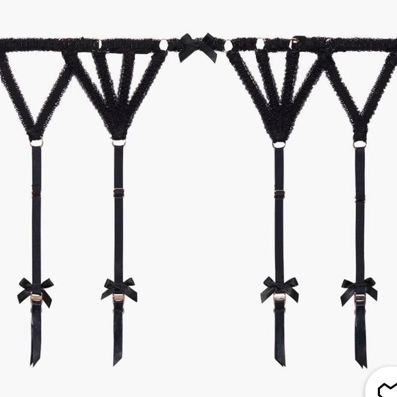 Satin Garter belt - Picture 2 of 3